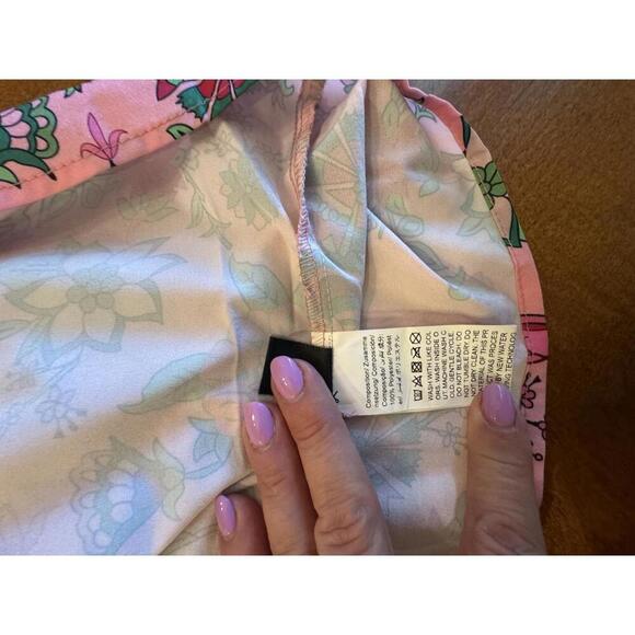 Vintage Floral Bell Sleeve Top - Perfect for Any Occasion - Picture 5 of 6